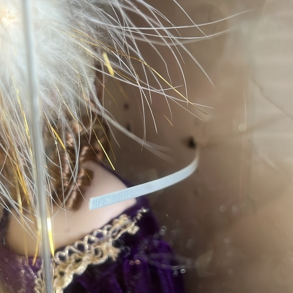 Collectible Genuine Fine Bisque Porcelain with Certificate of Authenticity - Picture 12 of 14